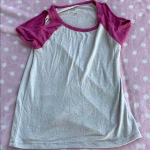 Girls cold shoulder pink and white t-shirt